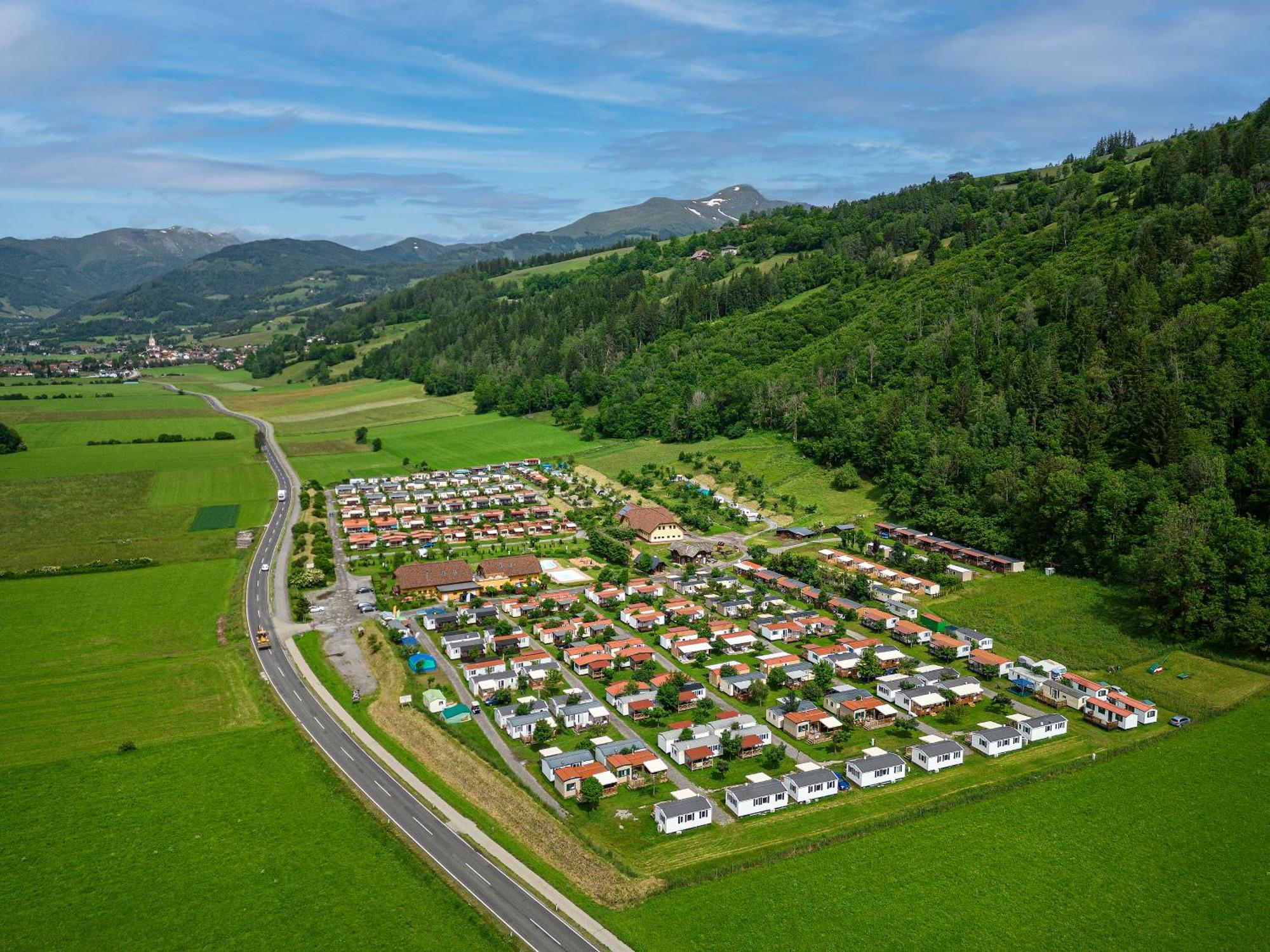 Albatross Mobile Homes On Camping Bella Austria Sankt Peter am Kammersberg Exteriör bild
